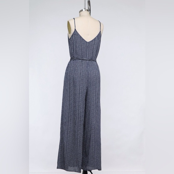 PLUS SIZE JUMPSUIT - Picture 4 of 4